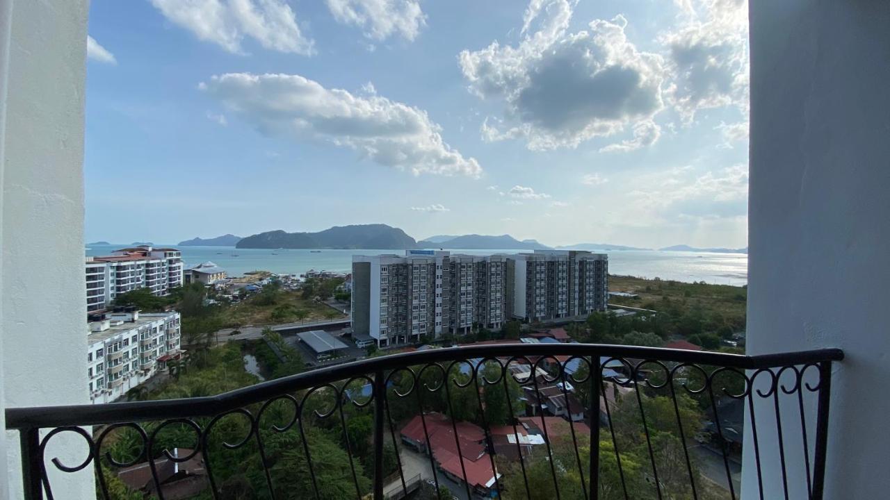 Sugar Marina Seaview Families Suite Apartment Kuah Esterno foto